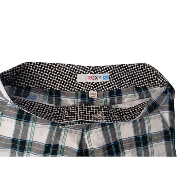 Roxy Plaid Shorts Women’s Sz 9 White Black Blue Bermuda Chequerd Coastal Beachy - Picture 12 of 16